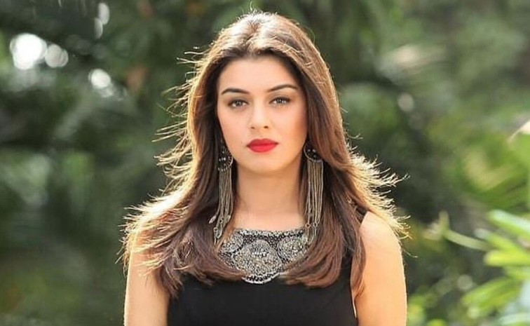 hansika.jpg