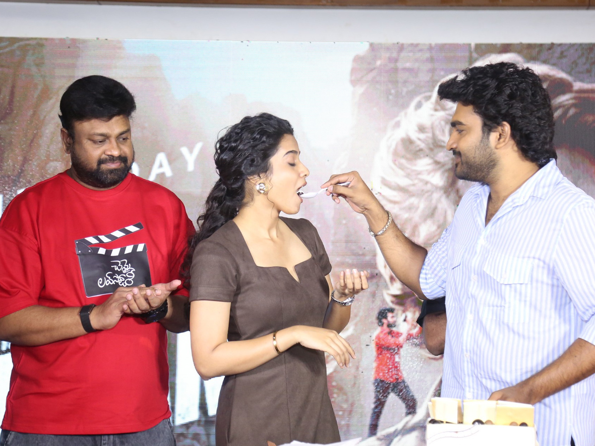 Chennai_20Love_20Story_20Pressmeet_20And_20Kiran_20Abbavaram_20Birthday_20Celebrations_20_283_29.jpg 3
