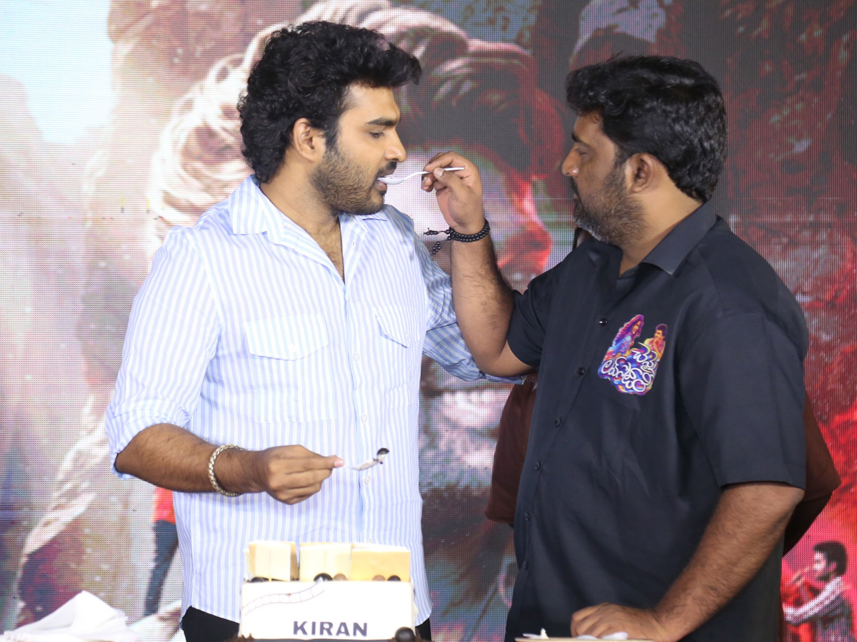 Chennai_20Love_20Story_20Pressmeet_20And_20Kiran_20Abbavaram_20Birthday_20Celebrations_20_288_29.jpg 8