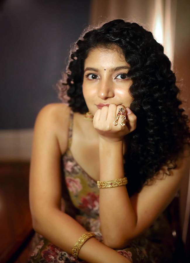 Meetha_20Raghunath_20_2810_29.jpg 10