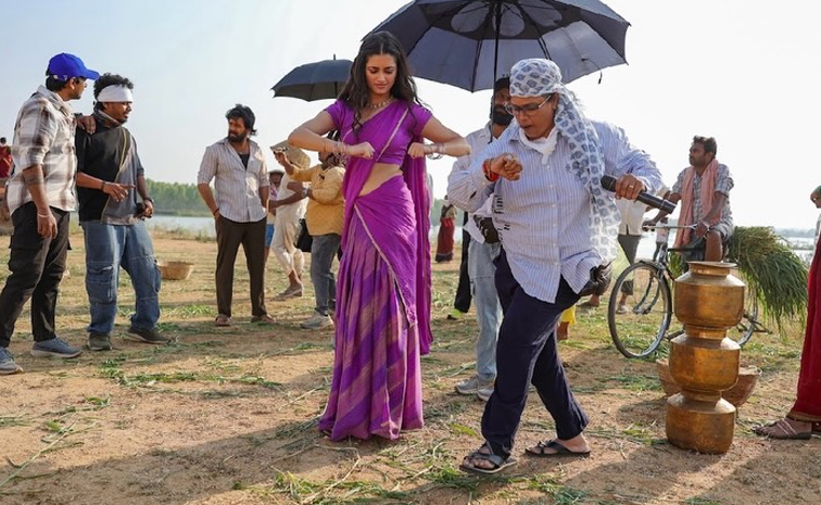 The_20Beautiful_20Bhagyashree..._20memories_20of_20the_20Lenin_20shoot_20Photos_20_2812_29.jpg 12