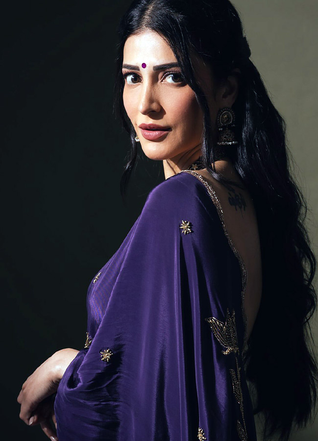 Shruti_20Haasan_20_2810_29.jpg 10