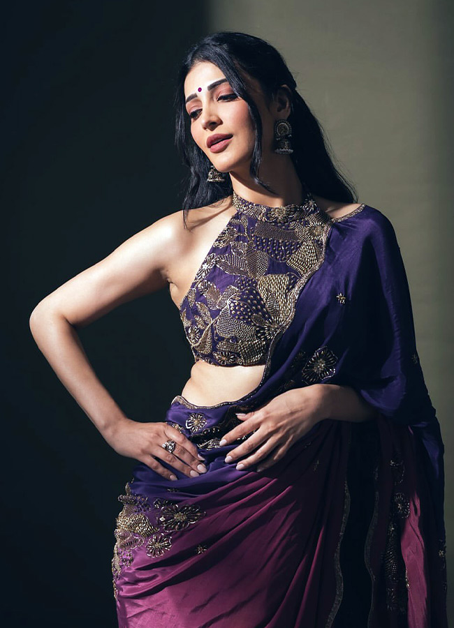Shruti_20Haasan_20_287_29.jpg 7
