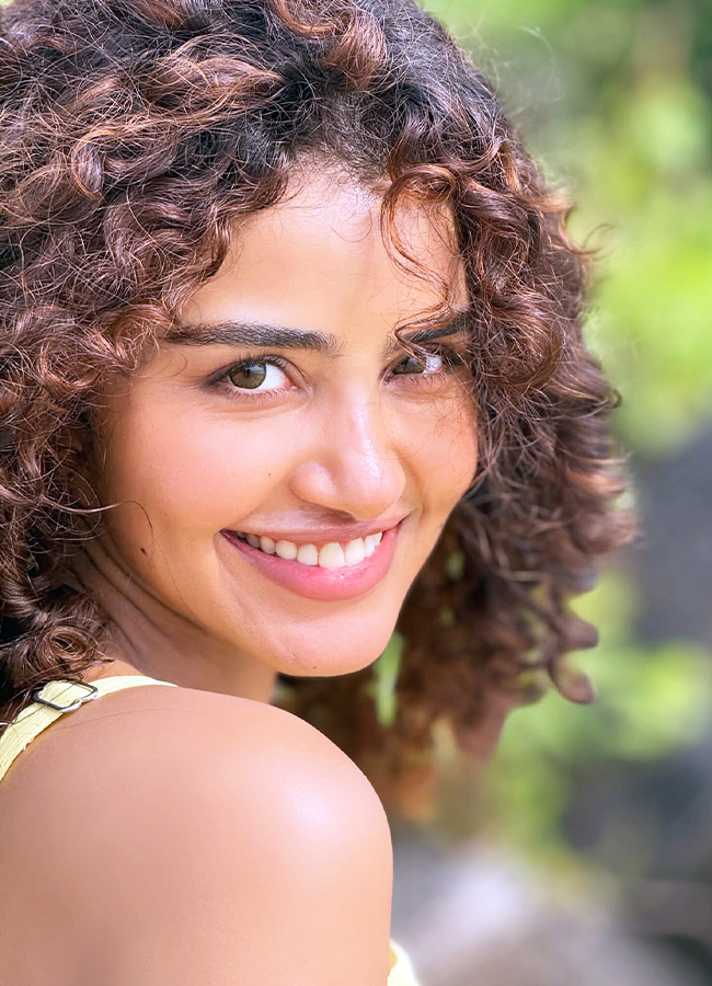 Anupama_20Parameswaran_20_282_29.jpg 2