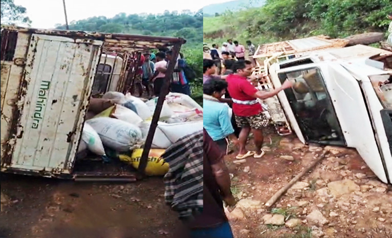 Bolero-Vehicle-Overturns-on-Paderu-Ghat-Road.jpg