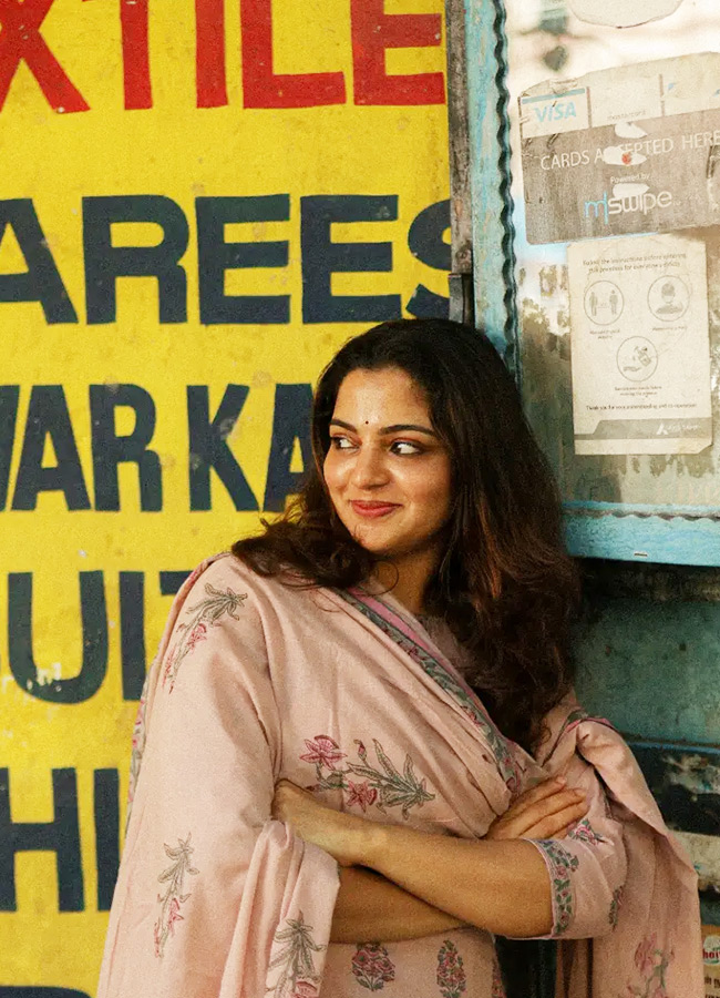 Nikhila_20Vimal_20_287_29.jpg 7