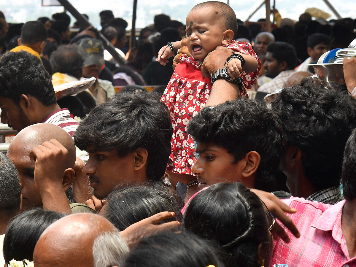 Ashada_20Mahotsav_20Grand_20Celebrations_20At_20Indrakeeladri_20hill_20Vijayawada__20_2813_29.jpg 13