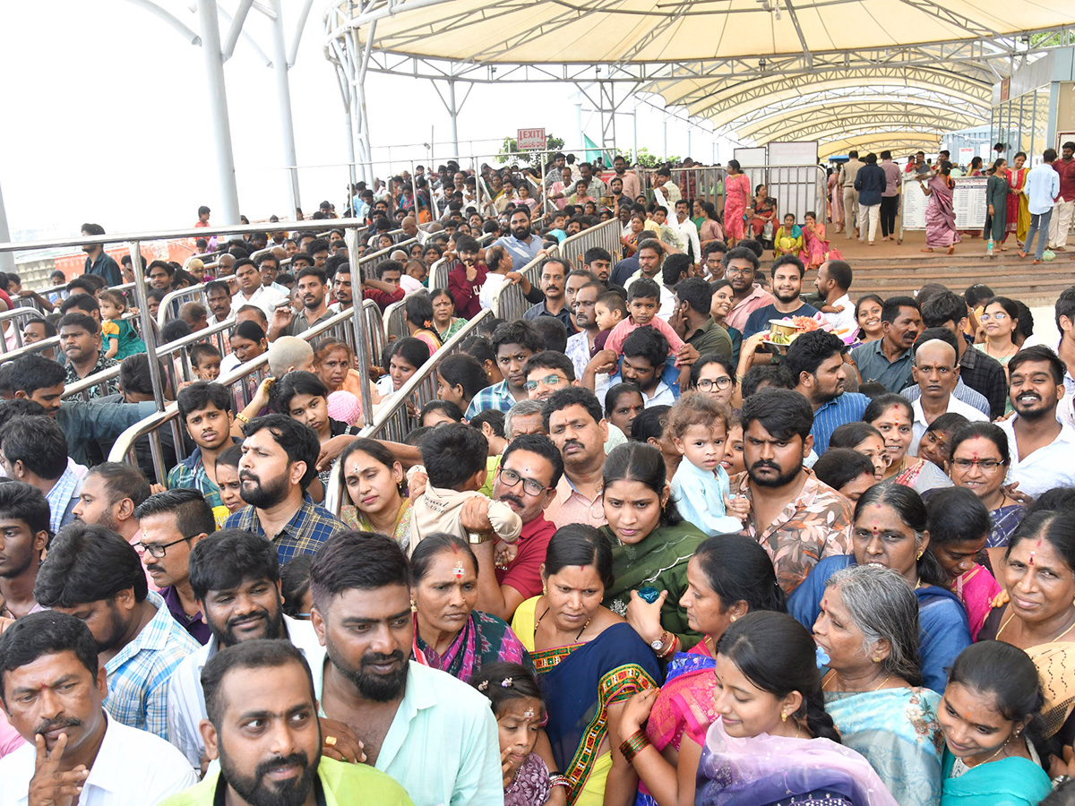 Ashada_20Mahotsav_20Grand_20Celebrations_20At_20Indrakeeladri_20hill_20Vijayawada__20_286_29.jpg 6