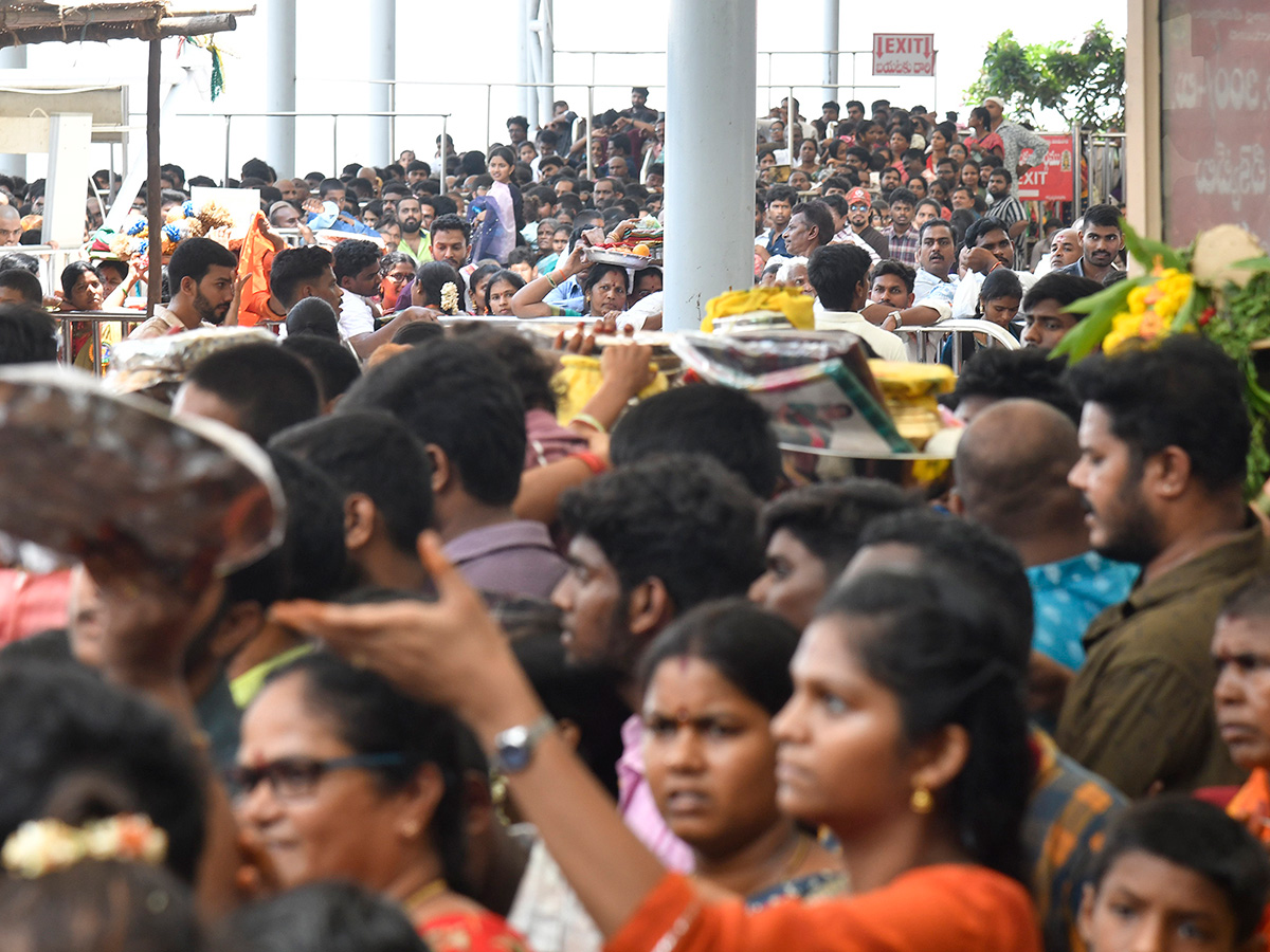 Ashada_20Mahotsav_20Grand_20Celebrations_20At_20Indrakeeladri_20hill_20Vijayawada__20_289_29.jpg 9