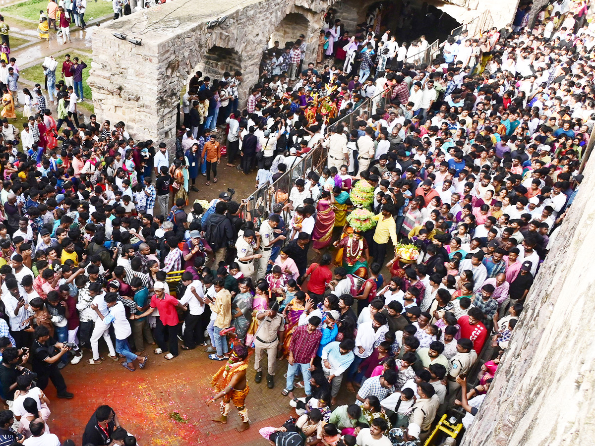 GOLCONDA_20BONALU_20_284_29.jpg 4