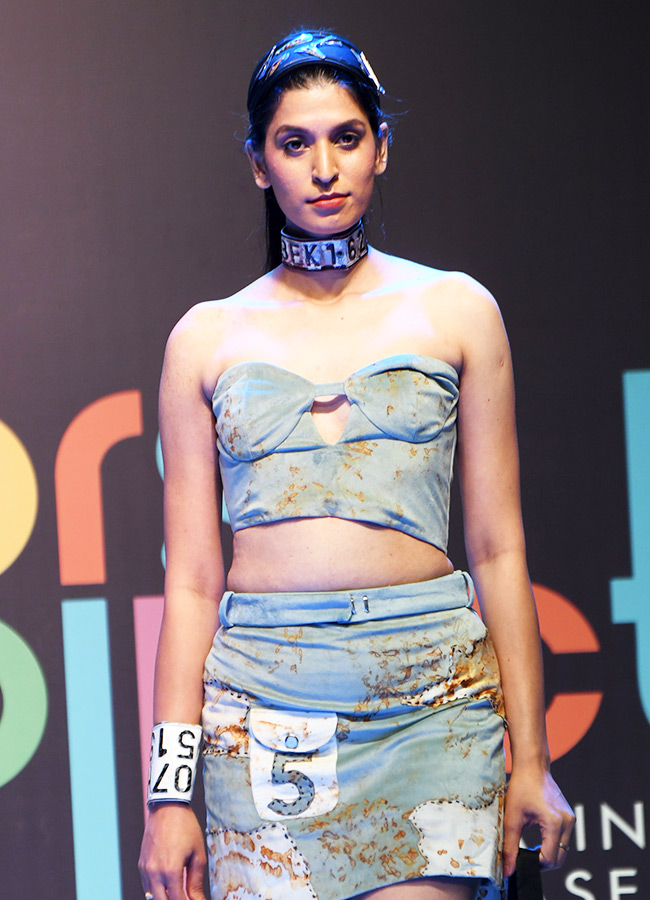 HAMSTECH_20CREATORS_20COLLECT_202026_20AND_20FASHION_20SHOW_20AT_20THE_20ADRESS_20CONVENCTION_20NARSING_20_287_29.jpg 7
