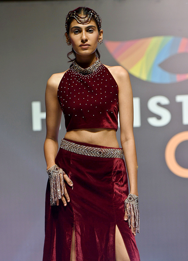 Hamstech_20Creators_20Collect_20Fashion_20Show_20In_20Hyderabad__20_2826_29.jpg 26