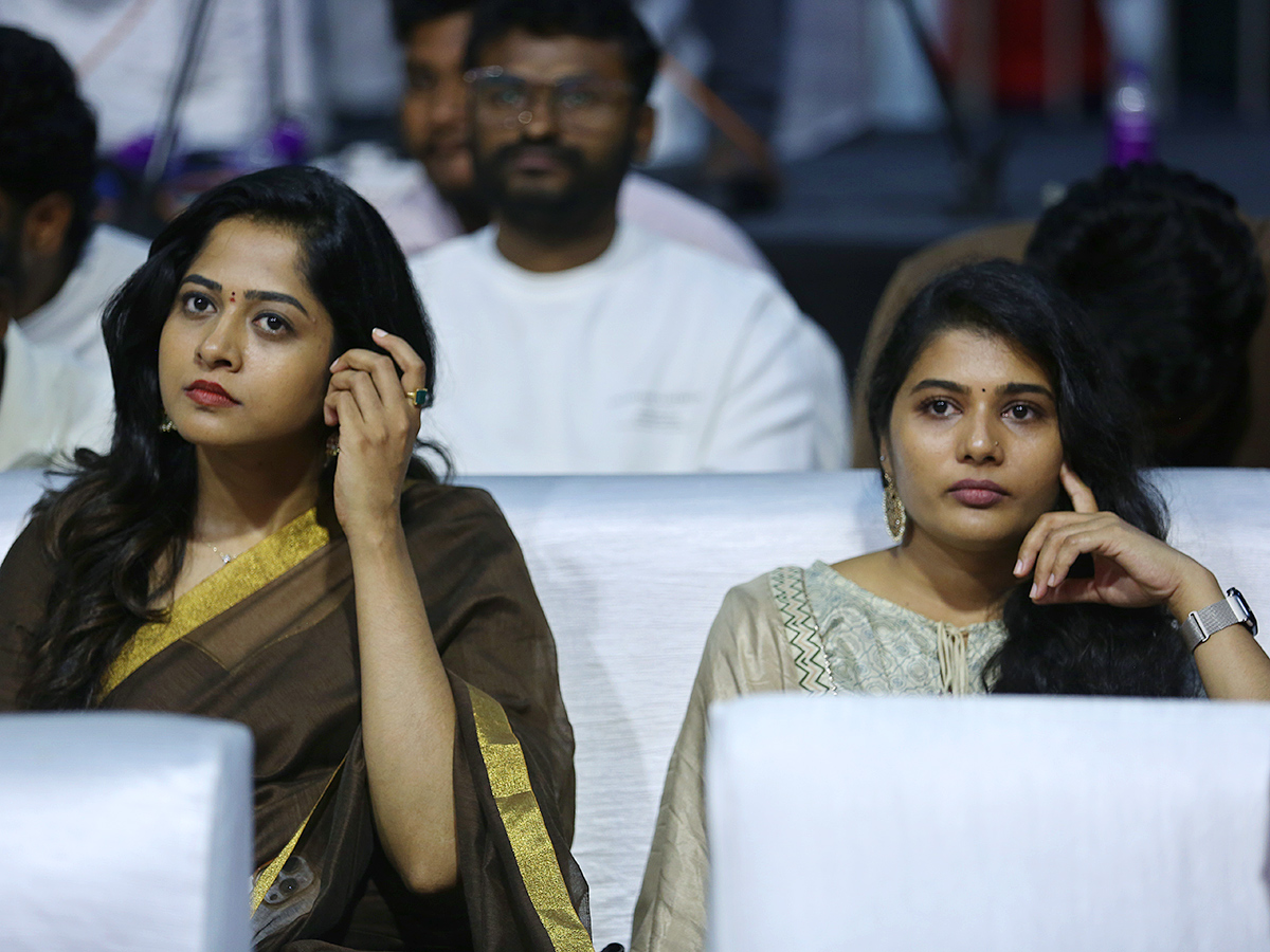 Akhil_20Akkineni_20LENIN_20BlockBuster_20Success_20Meet_20Event_20HD_20Photos__20_2831_29.jpg 25