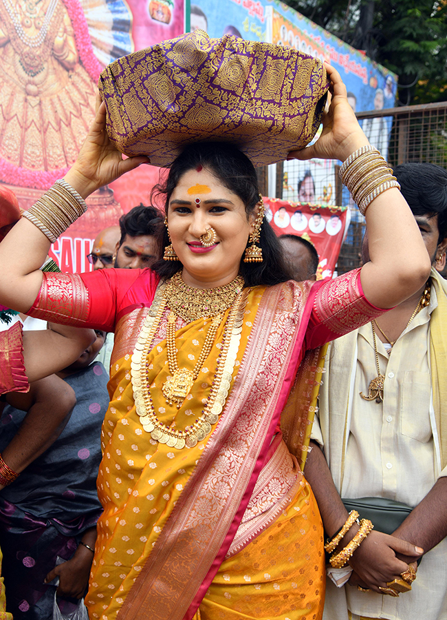 Devotional_20_20Balkampet_20Yellamma_20Kalyanotsavam_202026_20HD_20Photos__20_2824_29.jpg 24