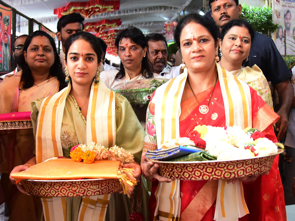 Devotional_20_20Balkampet_20Yellamma_20Kalyanotsavam_202026_20HD_20Photos__20_2825_29.jpg 25