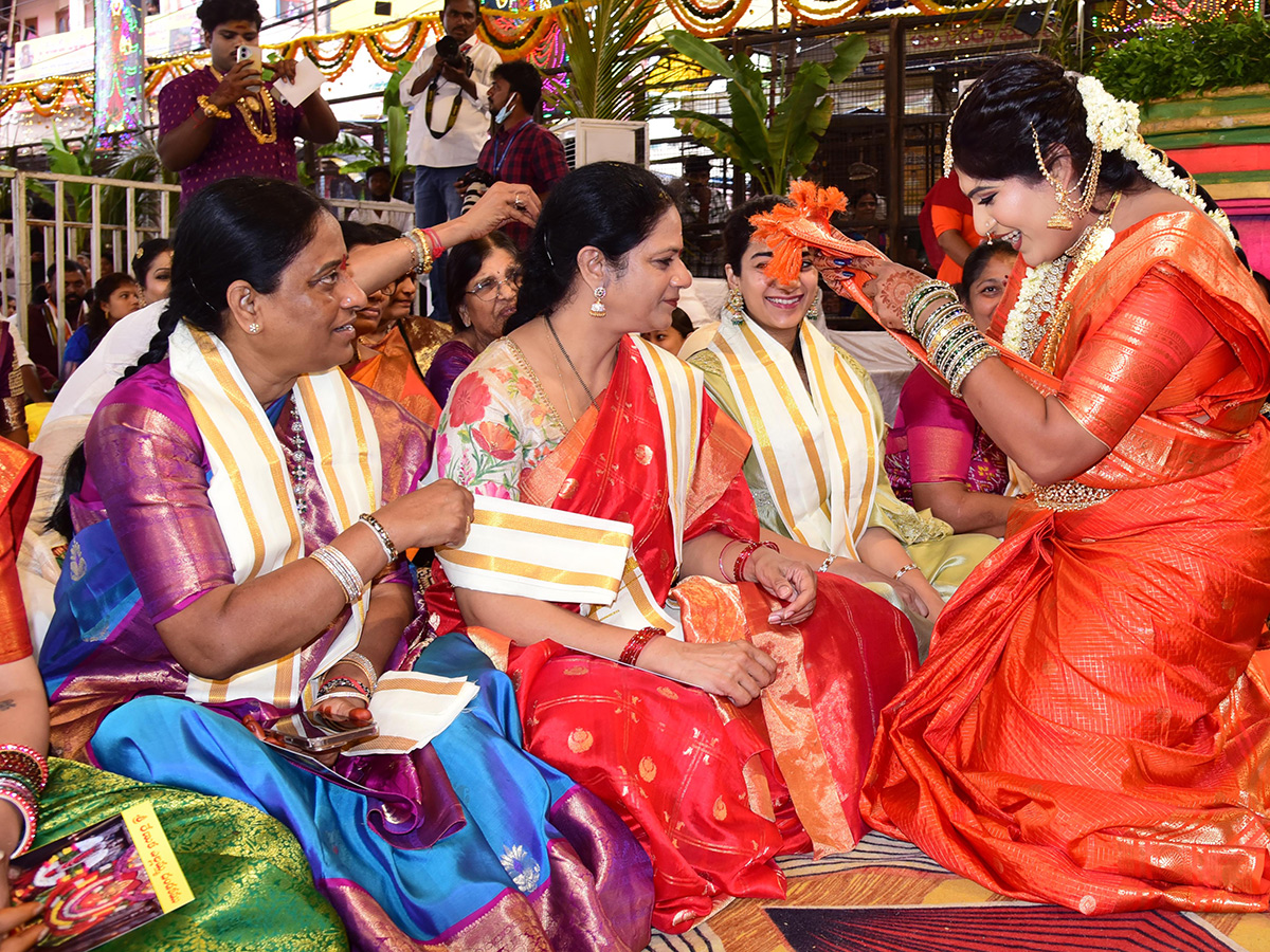 Devotional_20_20Balkampet_20Yellamma_20Kalyanotsavam_202026_20HD_20Photos__20_284_29.jpg 4