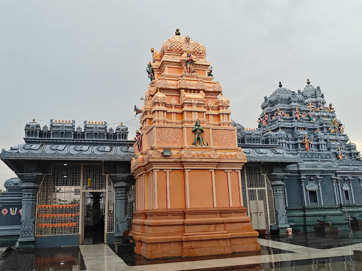 Devotional_20_20Sri_20Venkateshwara_20Swamy_20Temple_20Kakatiya_20Hills__20_2813_29.jpg 13
