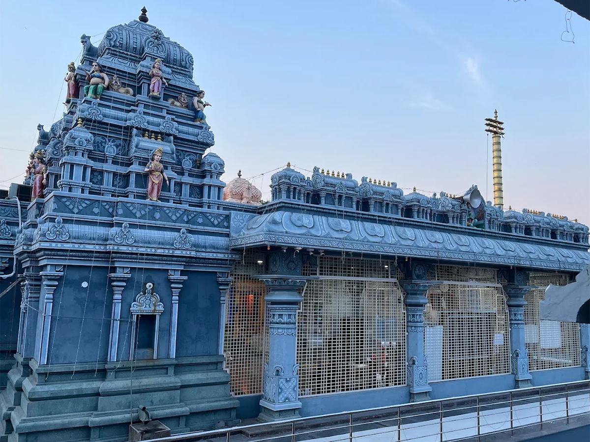 Devotional_20_20Sri_20Venkateshwara_20Swamy_20Temple_20Kakatiya_20Hills__20_2817_29.jpg 17