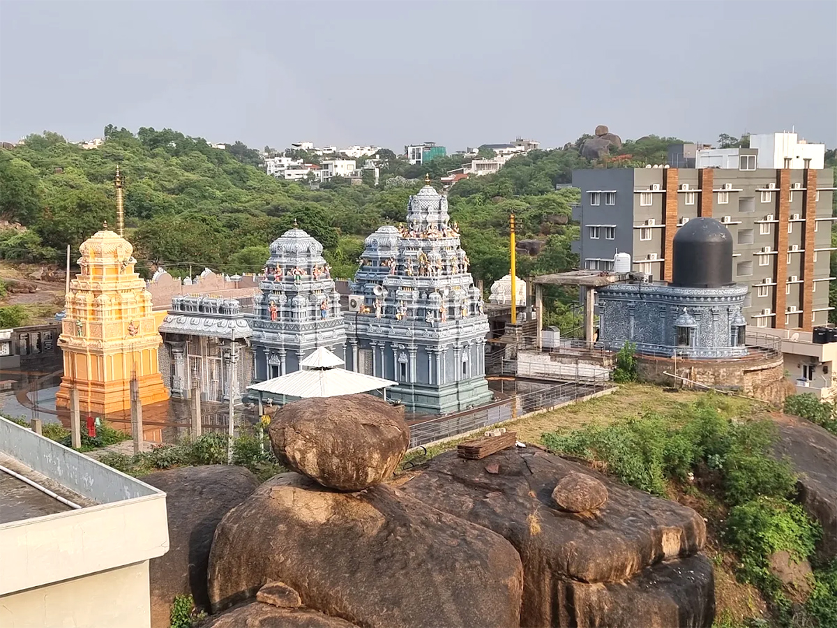 Devotional_20_20Sri_20Venkateshwara_20Swamy_20Temple_20Kakatiya_20Hills__20_281_29.jpg 1