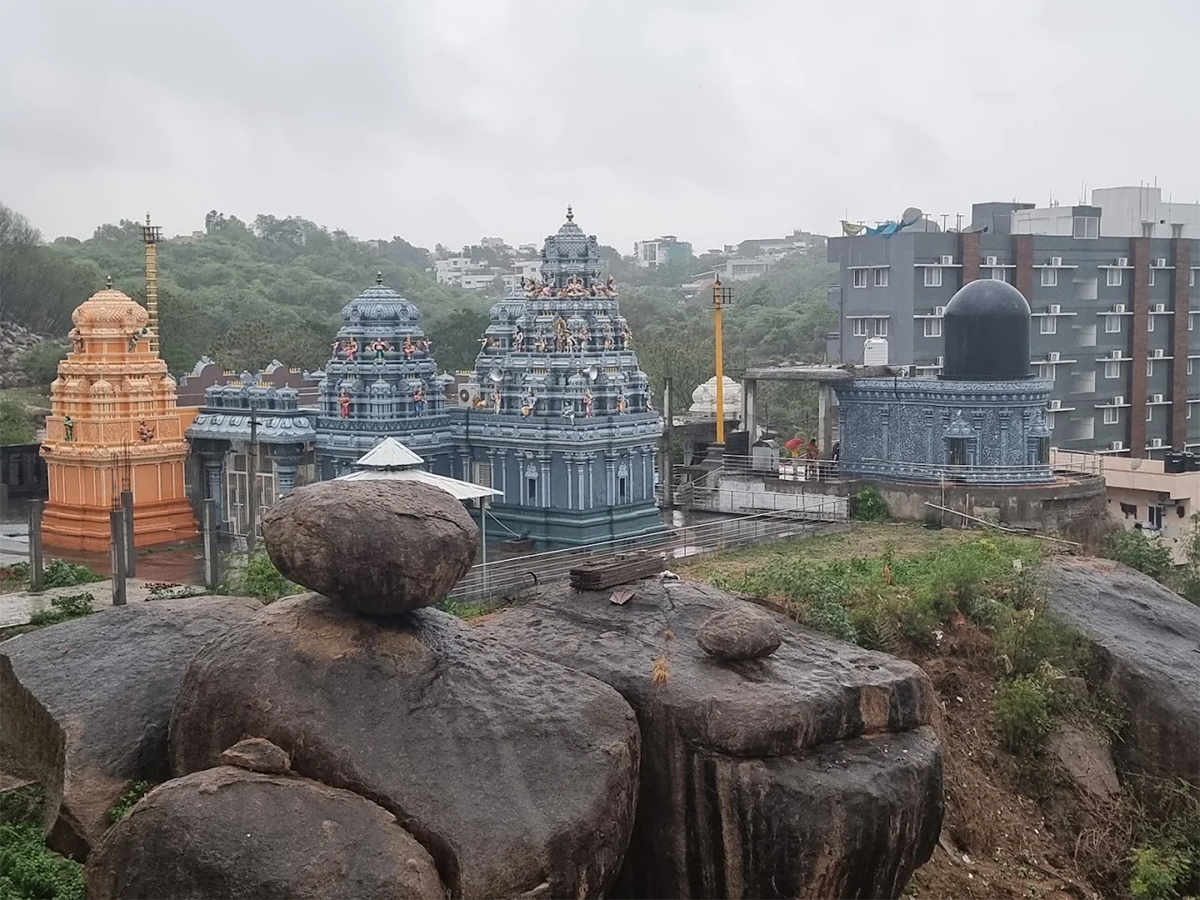 Devotional_20_20Sri_20Venkateshwara_20Swamy_20Temple_20Kakatiya_20Hills__20_2821_29.jpg 21