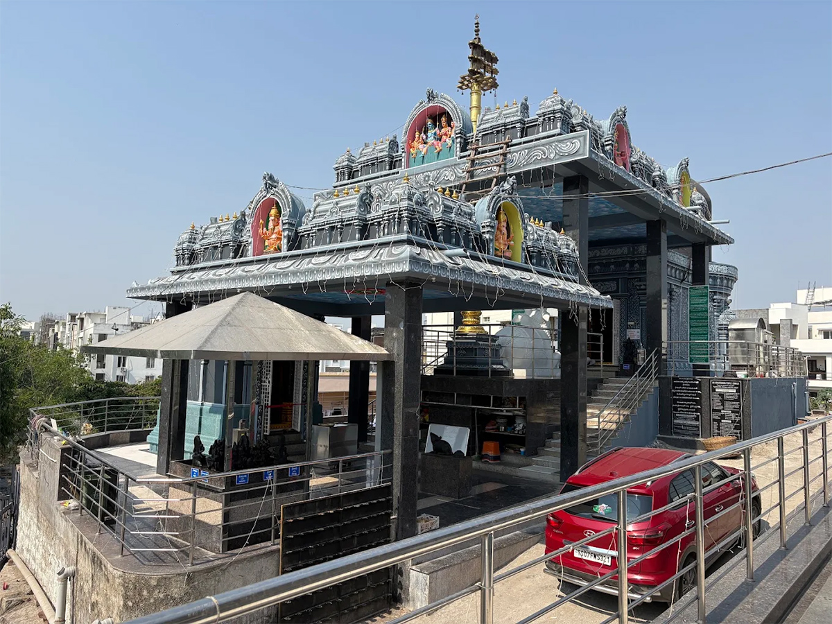 Devotional_20_20Sri_20Venkateshwara_20Swamy_20Temple_20Kakatiya_20Hills__20_285_29.jpg 5
