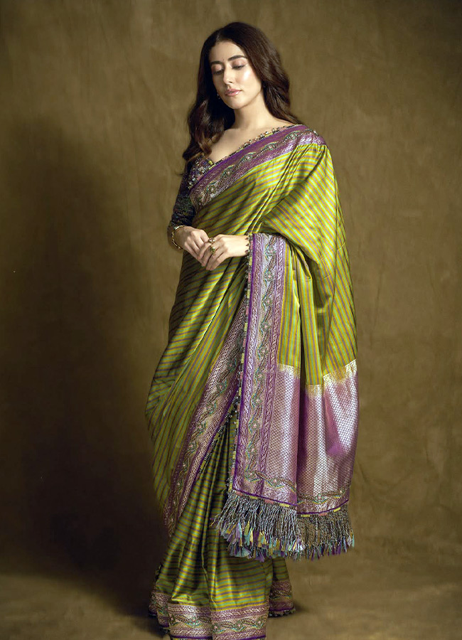 Jonita_20Gandhi_20_289_29.jpg 9