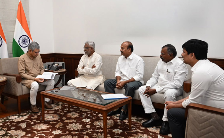 Union-Minister-Ashwini-Vaishnaw.jpg