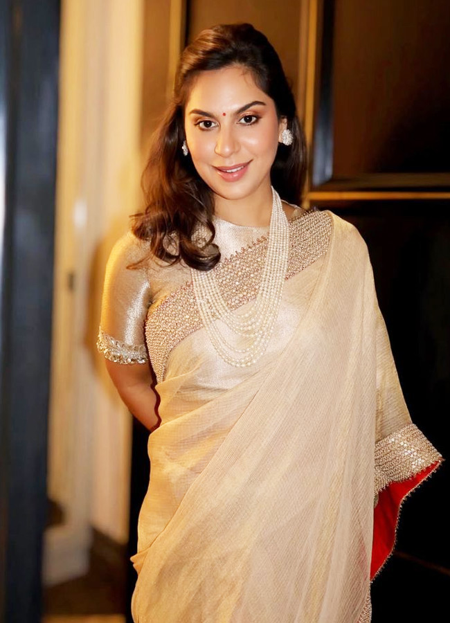 Upasana_20Konidela_20_2811_29.jpg 11