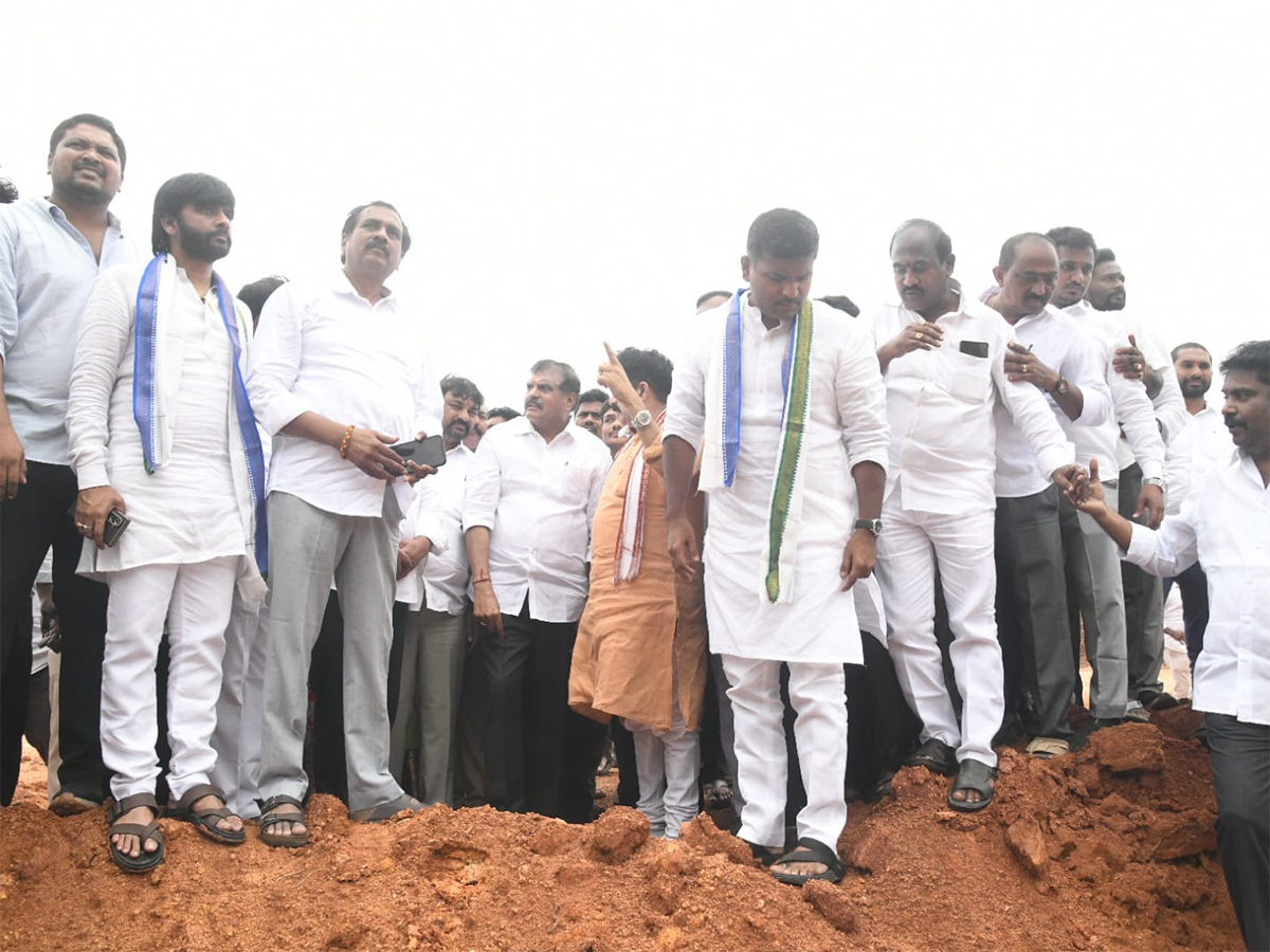 YSRCP_20Chalo_20Panchadarla_20Program_20Photo_20Gallery__20_2811_29.jpg 11