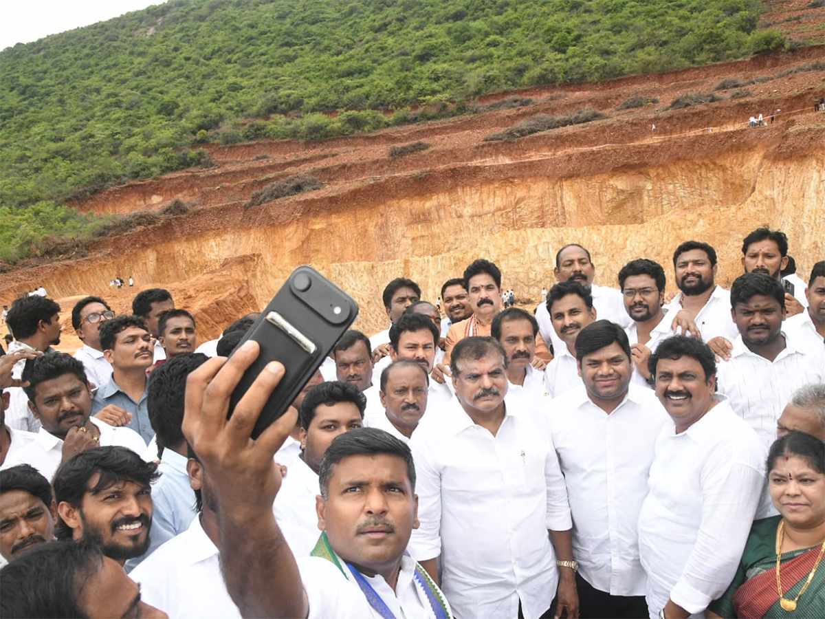 YSRCP_20Chalo_20Panchadarla_20Program_20Photo_20Gallery__20_281_29.jpg 1