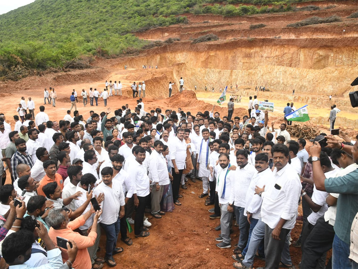 YSRCP_20Chalo_20Panchadarla_20Program_20Photo_20Gallery__20_282_29.jpg 2