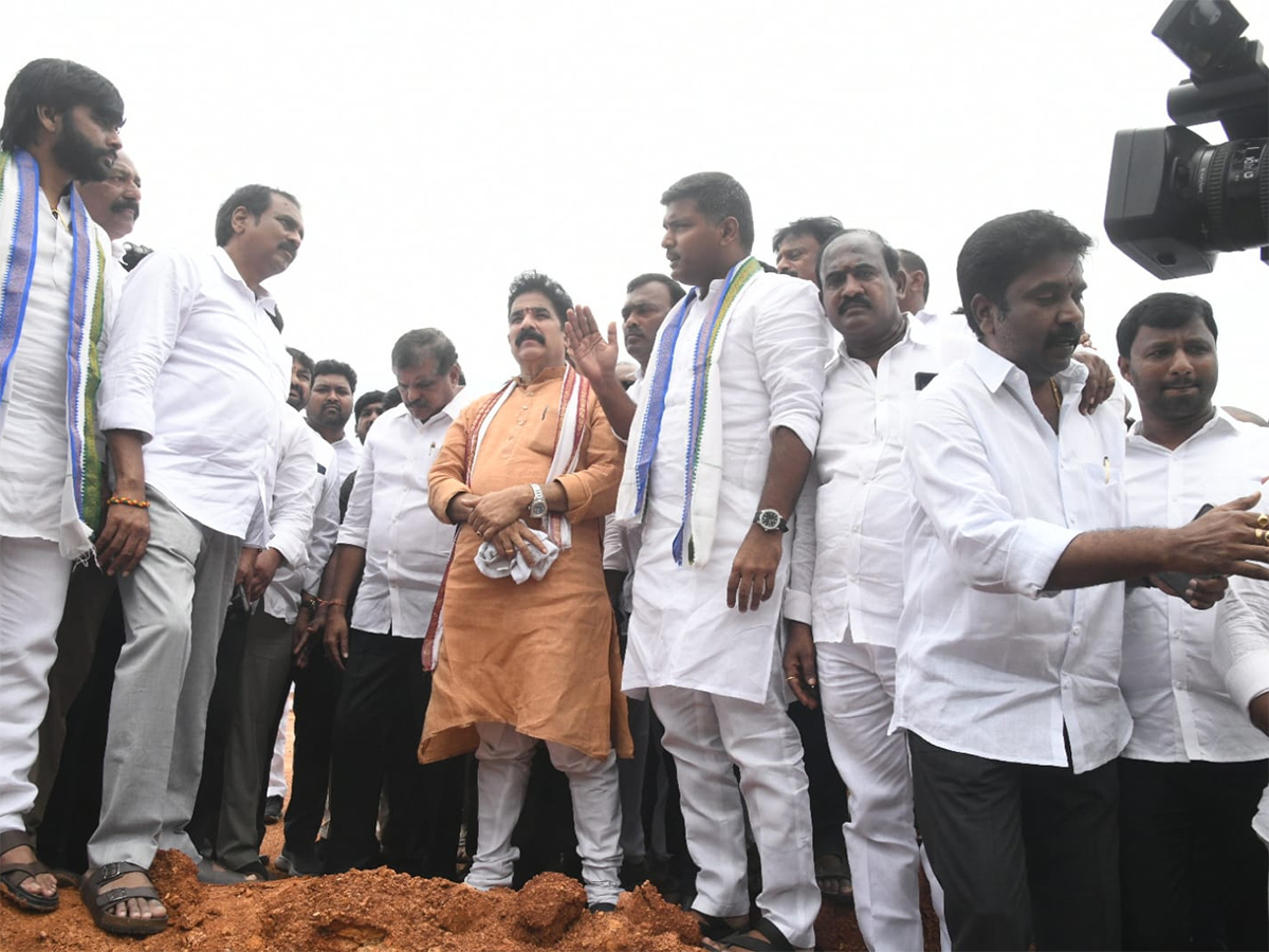 YSRCP_20Chalo_20Panchadarla_20Program_20Photo_20Gallery__20_286_29.jpg 6
