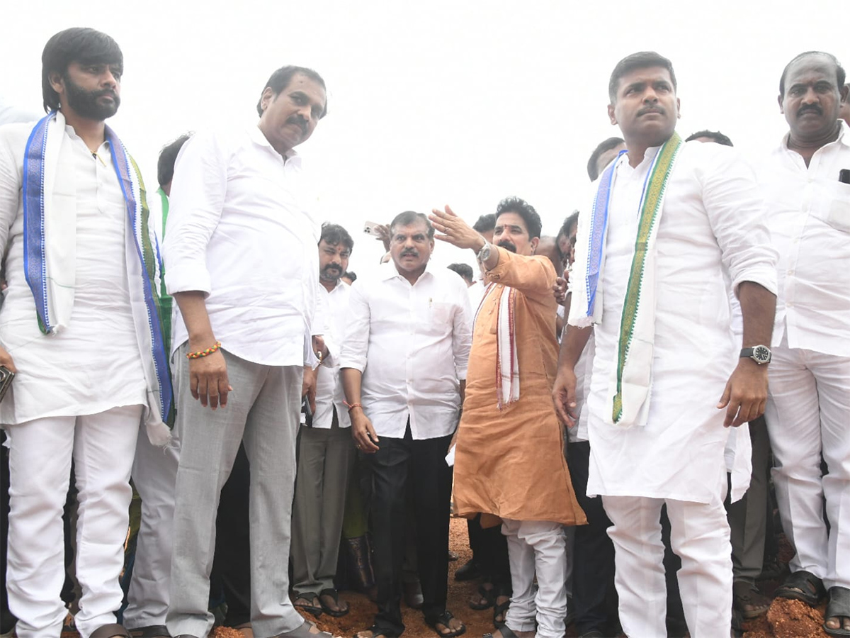 YSRCP_20Chalo_20Panchadarla_20Program_20Photo_20Gallery__20_287_29.jpg 7