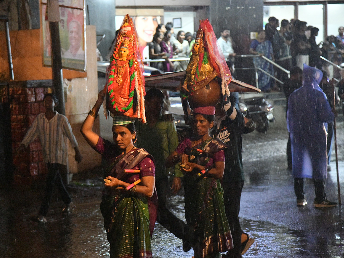 Balkampet_20Yellamma_20Rathotsavam_202026_20Today_20_20Hyderabad__20_2812_29.jpg 12