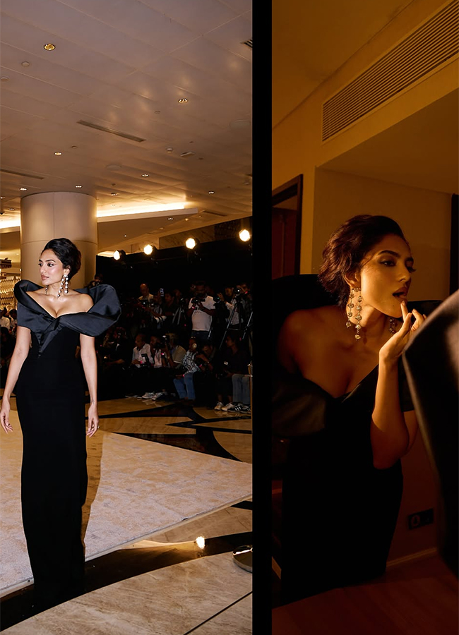 Indian_20designer_20Gaurav_20Gupta_20during_20the_20couture_20show_15.jpg 15