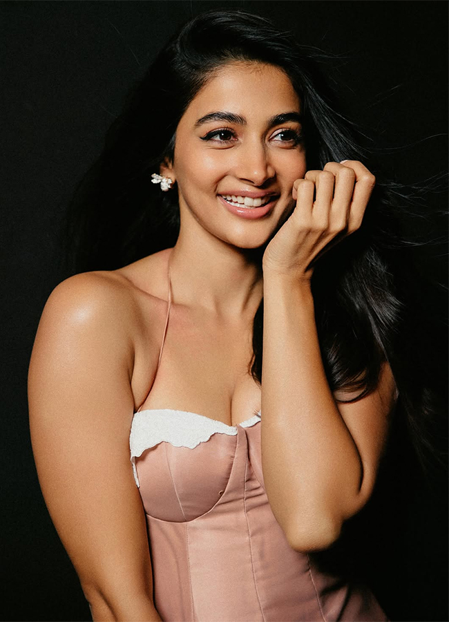 Jana_20Nayagan_20Movie_20_20Actress_20Pooja_20Hegde_20Trending_20Photos__20_2818_29.jpg 18
