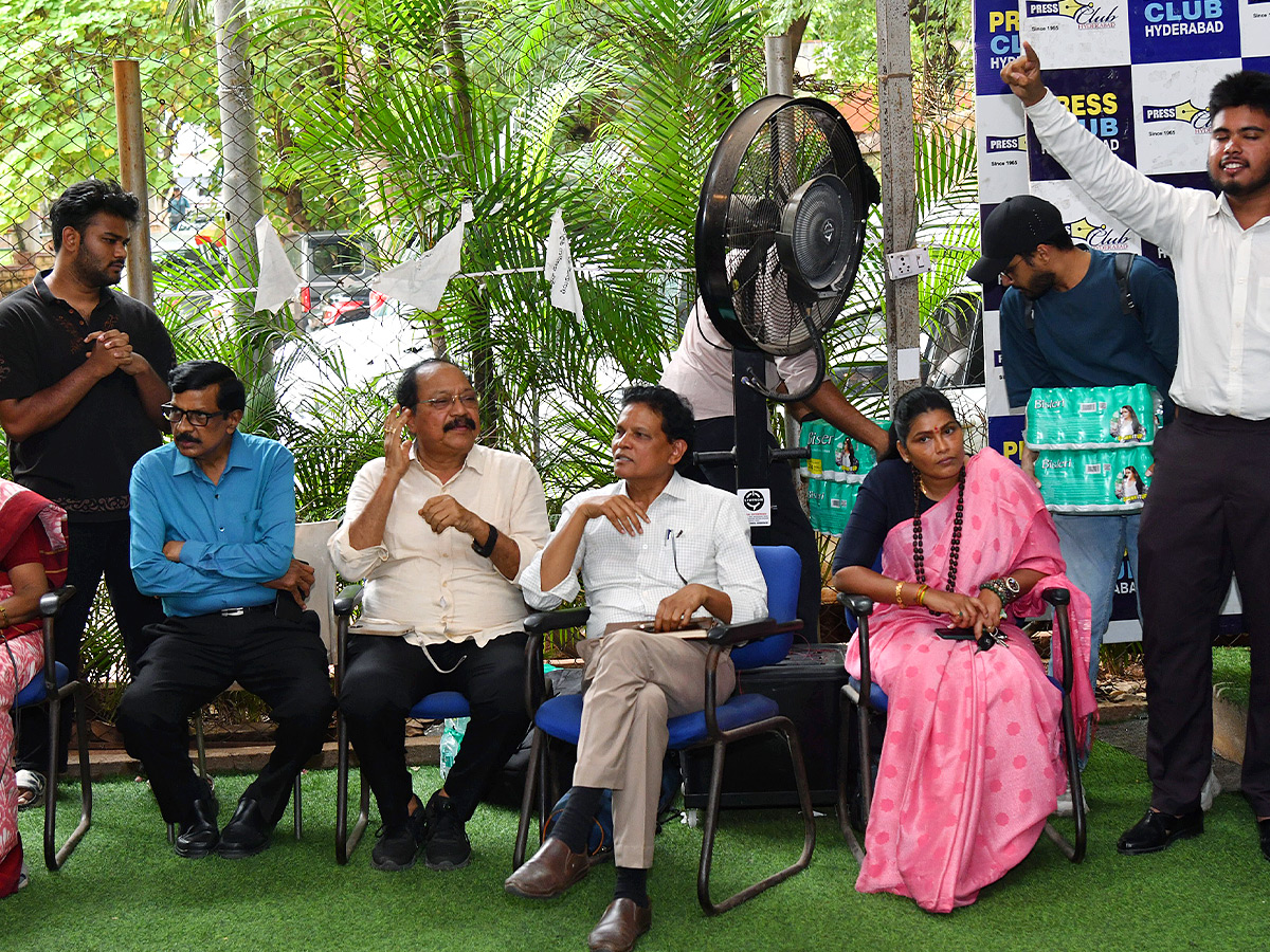 Mohana-21F_20_2815_29.jpg 15