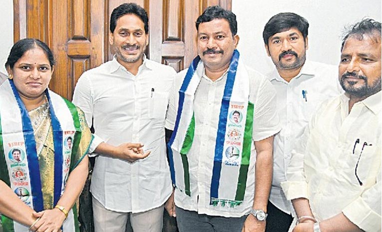 Ongole-Congress-Leaders-Joi.jpg