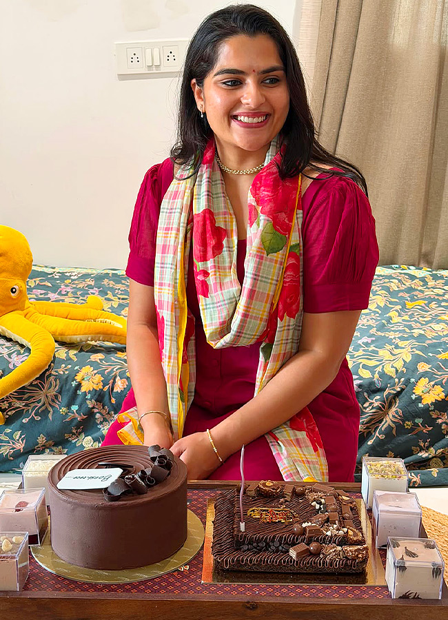 kavya_20kalyanram_20_283_29.jpg 3