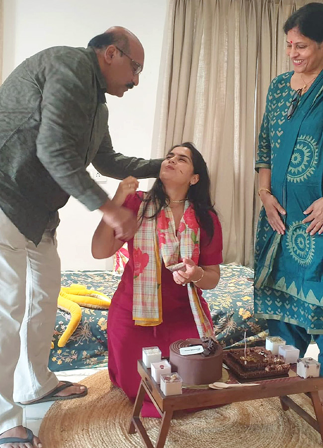 kavya_20kalyanram_20_284_29.jpg 4