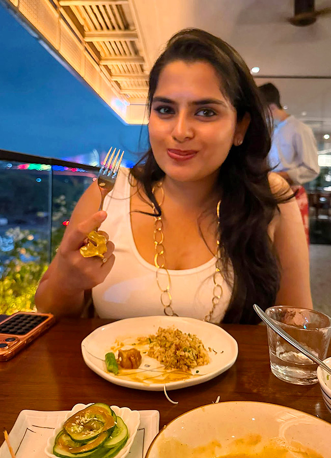 kavya_20kalyanram_20_285_29.jpg 5