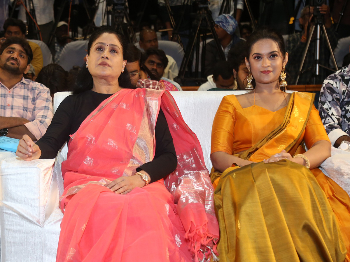 Abhinaya_20Krishna_20Karmakhya_20Trailer_20Launch_20Event_20HD_20Photos__20_2816_29.jpg 16