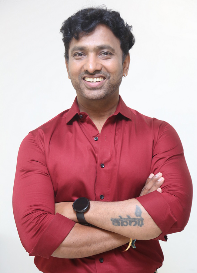 Abhinaya_20Krishna_20Karmakhya_20Trailer_20Launch_20Event_20HD_20Photos__20_288_29.jpg 8