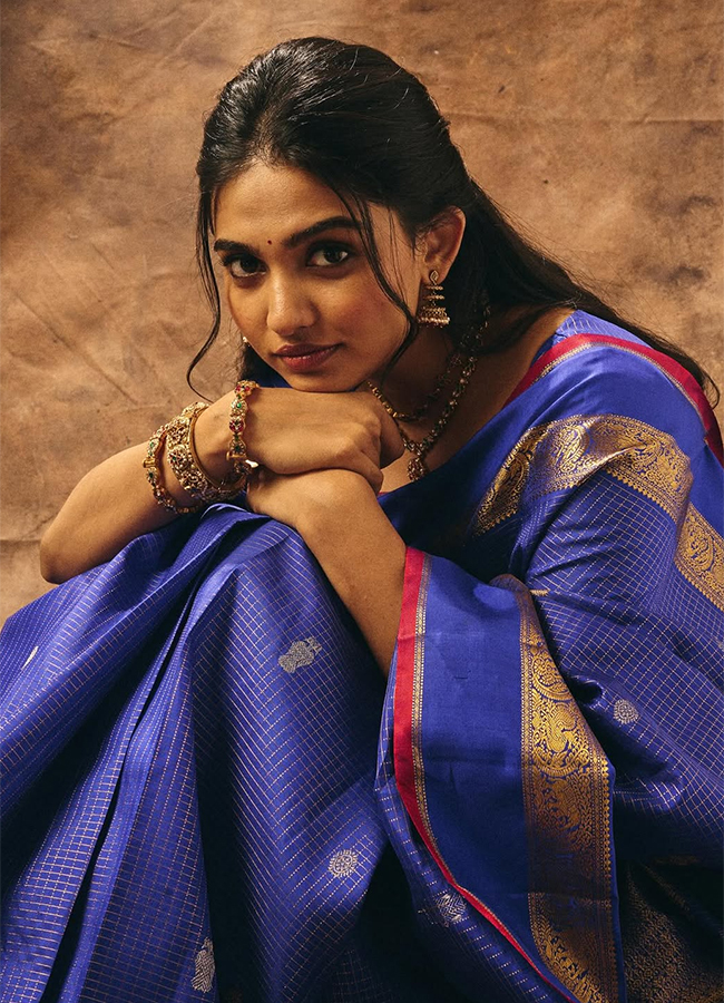 Actress_20Mamitha_20Baiju_20in_20Jana_20Nayagan_20Viral_20Photos__20_285_29.jpg 5