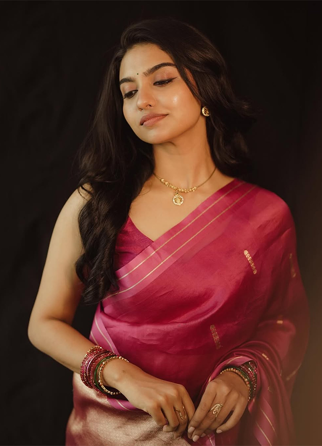 Actress_20Mamitha_20Baiju_20in_20Jana_20Nayagan_20Viral_20Photos__20_287_29.jpg 7