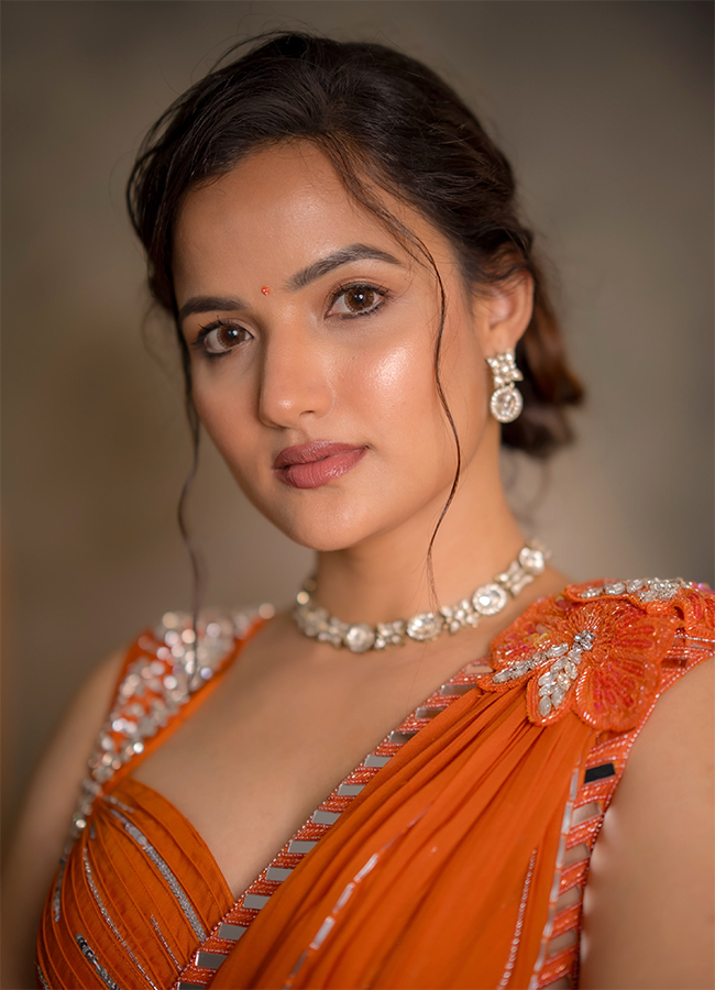 Actress_20Siri_20Hanumanth_20Stunning_20Looks_20Chennai_20Love_20Story_20Pre_20Release_20Event__20_285_29.jpg 5