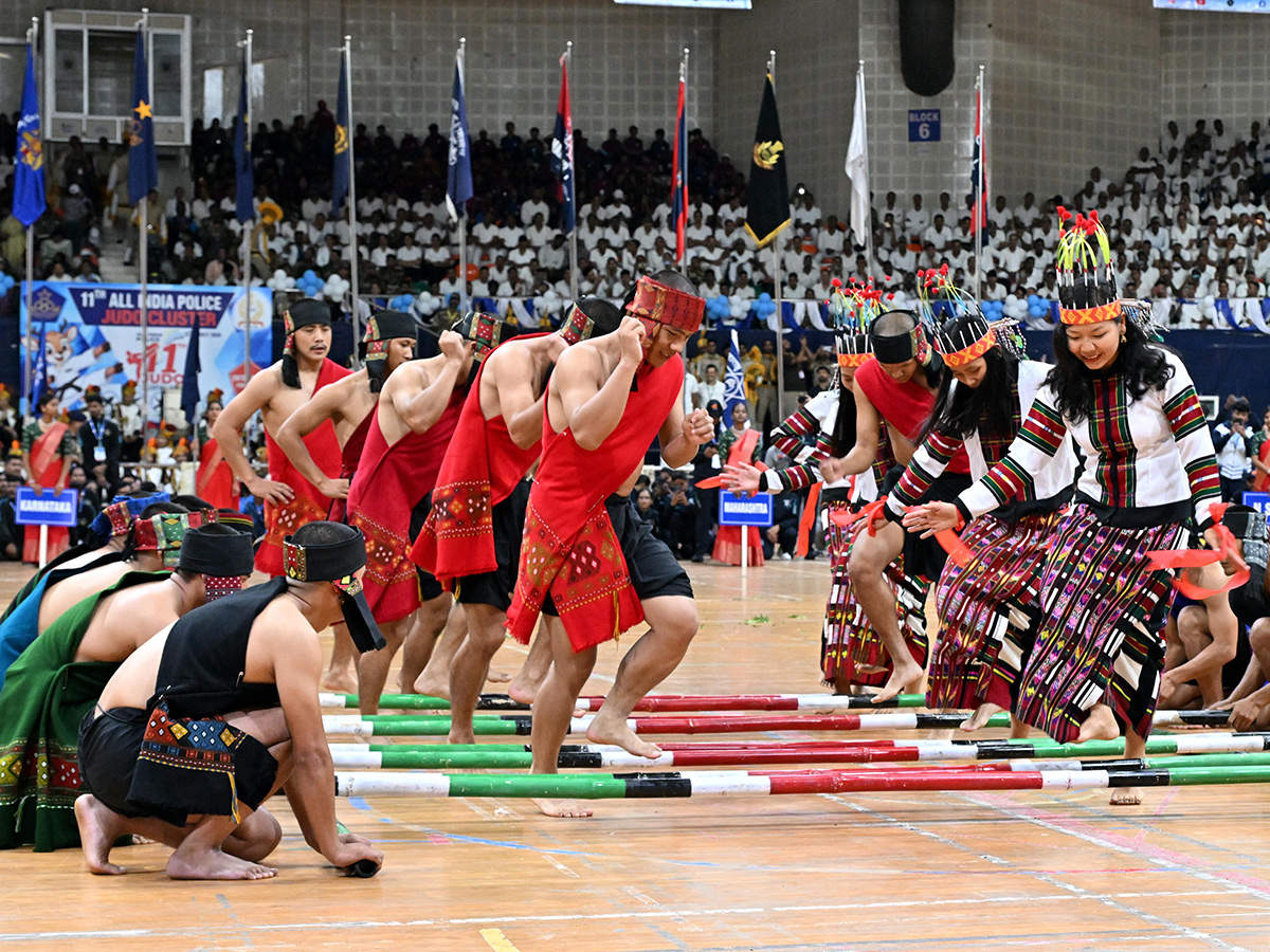 Bandi_20Sanjay_20Kumar_20inaugurated_20the_2011th_20All_20India_20Police_20Judo_20Cluster_20Championship__20_2811_29.jpg 11
