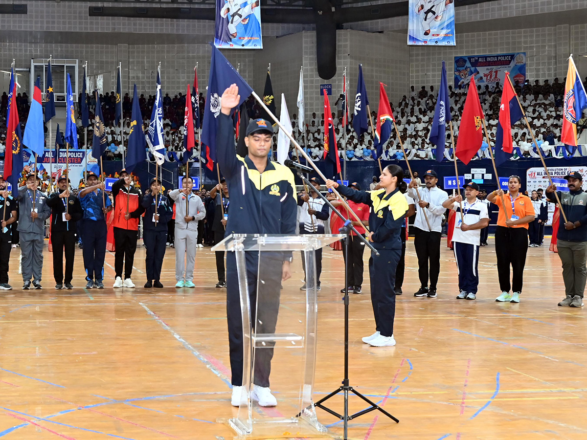 Bandi_20Sanjay_20Kumar_20inaugurated_20the_2011th_20All_20India_20Police_20Judo_20Cluster_20Championship__20_2813_29.jpg 13