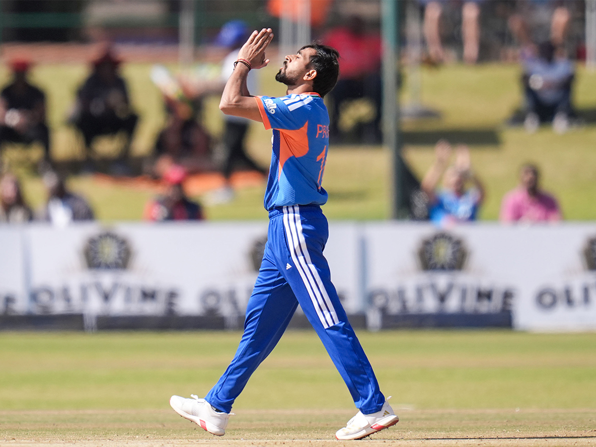 First_20T20_20Cricket_20Match_20Between_20Zimbabwe_20and_20India_20HD_20Photos__20_287_29.jpg 7