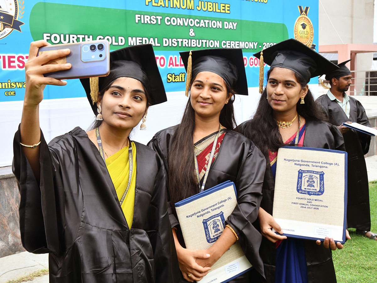 Nagarjuna_20Government_20College_20First_20Convocation_20At_20Nalgonda__20_281_29_0.jpg 1